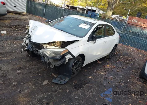 2015 Toyota Corolla S Premium z USA, uszkodzony, nr VIN 2T1BURHE6FC253596